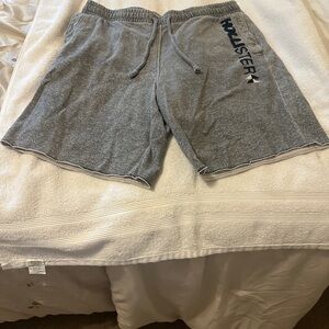 Hollister Men's Y2K spell out sweat shorts L gray elastic tie waist pockets